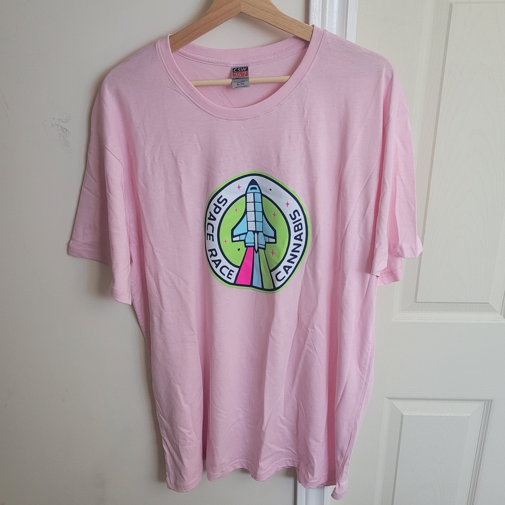 🆕️ Space Race Cannabis T-Shirt NWOT